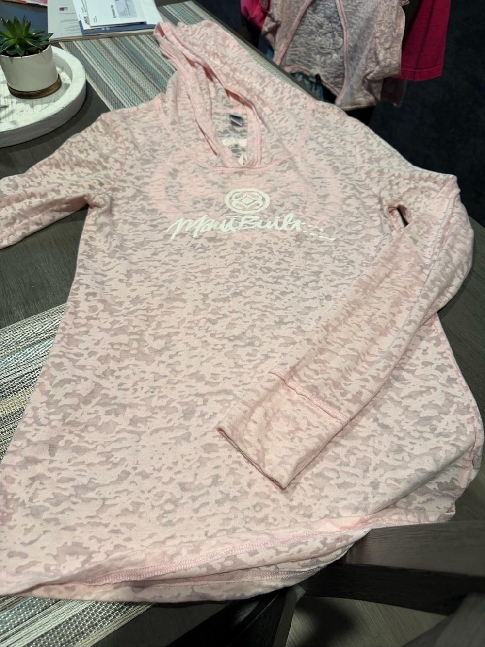 Maui Built Light Pink Hooded Long-Sleeve Top rare, bought on the island.